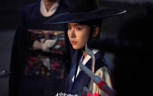 Visual Cantik Shin Se Kyung di 'Captivating The King' Dikritik Jurnalis Korea