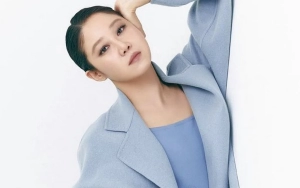 Gong Hyo Jin Bikin Salfok Gara-Gara Penampakan Bayangan Foto  