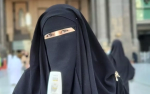 Umi Pipik Ungkap Cerita Didatangi Mendiang Suami Seraya Singgung Pernikahan
