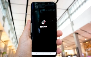 Rahasia FYP: Bagaimana Algoritma TikTok Menentukan Konten Anda