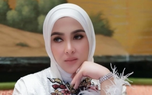 Syahrini Blokir Akun Haters yang Bongkar Dugaan Umur Asli pasca Kehamilan Terus Diragukan