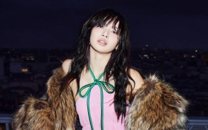 Lisa BLACKPINK Tak Lagi Tutupi Barang Couple dengan Terduga Pacar