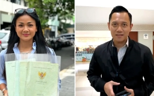 Detik-Detik Haru Nirina Zubir Terima Sisa Sertifikat Tanah Ibu dari Menteri AHY