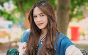 Happy Asmara Beri Reaksi Berkelas setelah OOTD Unik Pakai Kamisol Kena Julid