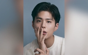 Park Bo Gum Di-spill Pernah Terlibat Kejadian Konyol saat Nongkrong di Kafe
