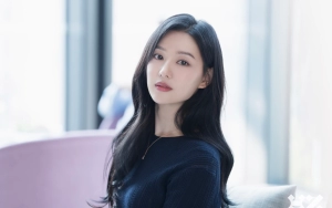 Kim Ji Won Pamer Barang Bersejarah Miliknya yang Ingatkan Sosok Hong Hae In