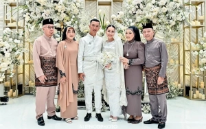 Reaksi Ayah Ayu Ting Ting Slay usai Dhana Diduga Disindir Nikita Mirzani soal Seserahan