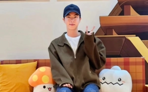 Jin BTS Alami Situasi Langka Bagi Idol K-Pop selama di Bandara OTW Paris