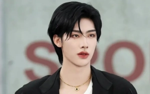 Ricky ZB1 Diduga Dianaktirikan Agensi usai Beredar Foto Cari Taksi Sendiri 