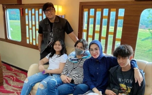Tabiat Asli Andre Taulany Disanjung usai Bongkar Beda Prinsip dengan Erin 10 Tahun Lebih