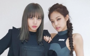 Momen Lisa Robek Surat Cerai dengan Jennie BLACKPINK Jadi Perbincangan