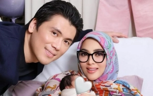 Wajah Cantik Putri Syahrini dan Reino Barack Akhirnya Terekspos