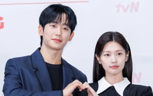 Jung Hae In Bongkar Momen Jung So Min Bikin Deg-degan di Lokasi 'Love Next Door'
