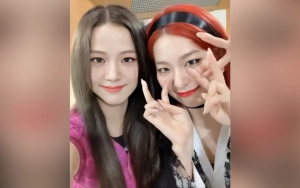 Jisoo BLACKPINK dan Seulgi Red Velvet Bikin Heboh Gegara Girlfriend Challenge