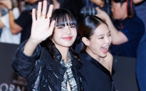 Interaksi Manis Jennie dan Lisa BLACKPINK Buktikan Mereka Gak Musuhan