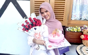 Aprila Majid Sindir Sosok Play Victim usai Curiga Suami Terjerat Pinjol Sebelum Ngilang 1 Tahun