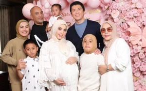 Adik Syahrini Spill Tipis-Tipis Wajah Molek Princess R hingga Sepatu Bayi Kelas Dunia