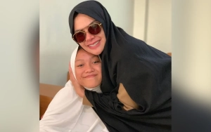 Wajah Lolly Cantik Glowing Dipuji kala Nikita Mirzani Dikira Beda Sikap pada Anak