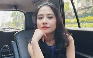 Prilly Latuconsina Sita Banyak Perhatian kala Tampil Kenakan Seragam Putih Abu-Abu