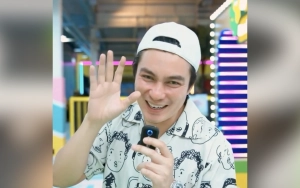 Detik-Detik Baim Wong Pamer Visual Klimis Parlente di Sidang Cerai Perdana