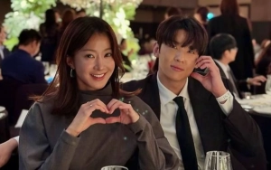 Momen Dex Pura-Pura Cium Lee Si Young Seketika Disambut Heboh
