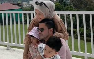 Putra Irish Bella Ngintil Manja pada Ayah Tiri Auto Gemesin