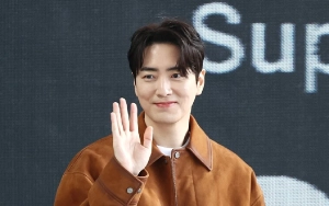 Lee Joon Hyuk Bongkar Pengalaman Kerja di Kafe Khusus Staf Ganteng