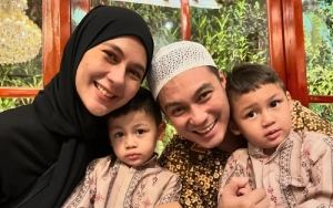 Paula Nangis Lihat Ekspresi 2 Putra Baim Wong Pamer Hadiah Spesial di Hari Ibu