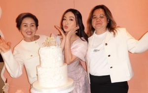 Natasha Wilona dan Kakak Kompak Rayakan Hari Ibu saat Ayah Datangi Podcast Denny Sumargo