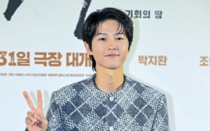Song Joong Ki Nangis saat Bahas Nasib Ngenes Film Korea