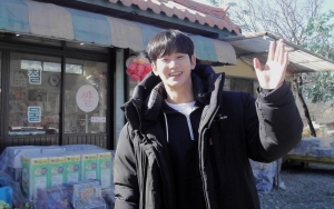 Kim Soo Hyun Keliling Minta Maaf usai Dituding Pernah Pacari Kim Sae Ron