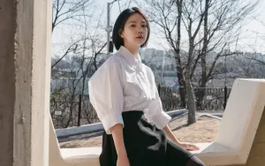 Yoon Seung Ah Bagikan Momen Manis Bersama Putranya yang Lucu