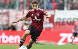 Pelatih Hong Myung Bo Uji Formasi Baru untuk Jens Castropp di Timnas Korea