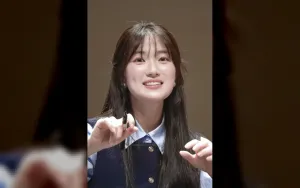 Kim Hye-yoon Jadi Sorotan Berkat Gaya Fashion dan Styling Terbarunya