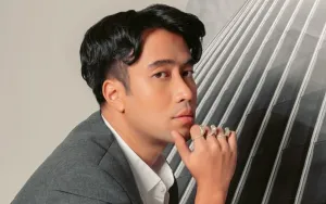 Keluarga Vidi Aldiano Sumbangkan Barang Miliknya, Ini Alasannya