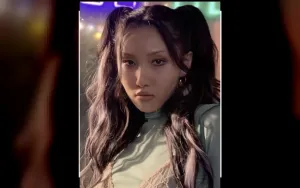 Hwasa Berbagi Kebahagiaan: Beri Mobil dan Barang Mewah untuk Staf