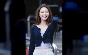 Soo Young Siap Rilis EP Ketiga 'Off Hours' pada 29 April 2026