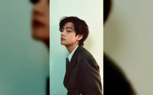 BTS V Tampil Berbeda dengan Piercing Alis, Reaksi Penggemar Membludak