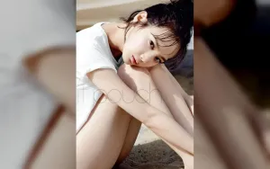 Kisah Menarik di Balik Pernikahan Kecil Yoon Seung Ah dan Kim Moo Yeol