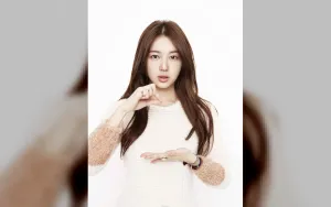 Yoon Eunhye Ungkap Perjuangan Selama 30 Tahun di Industri Hiburan