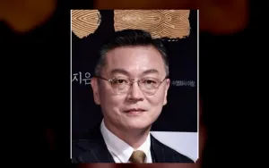 Kim Eui Sung Kenang Tragedi Sewol dengan Lagu 'Spring Day' BTS
