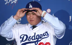 Raih Kemenangan Pertama, Kim Kyung Moon Puji Ryu Hyun Jin dan Timnya