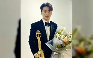 Koo Kyo Hwan Dilarang Masuk Tempat Nongkrong Teman di 'We Are All Trying Here'