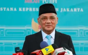 Menhaj Irfan Yusuf Lantik PPIH Embarkasi 2026: Fokus pada Pelayanan Inklusif