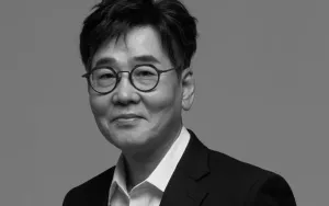 Yoon Taeho Cerita Perjuangan Melunasi Utang Berkat 'Misaeng'