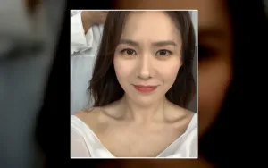Son Ye Jin Selamatkan Fan yang Panik di Acara Publik