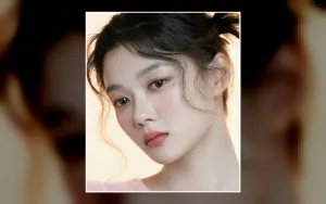 Kim Yoo Jung Ungkap Harapan Melalui Surat Tangan untuk Penggemar
