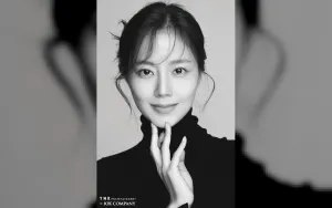 Moon Chae Won Tampilkan Foto Pernikahan Menjelang Hari Bahagia