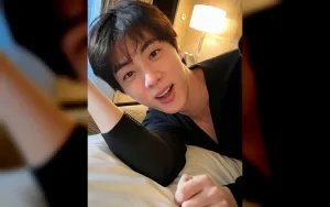 Jin BTS Buktikan Daya Tarik Solo di Jepang dengan Penghargaan Music Awards Japan