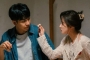 Ekspresi Bingung Lee Se Young di BTS Cium Lee Seung Gi di 'The Law Cafe' Bikin Kru Ngakak